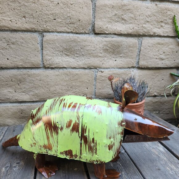 LARGE 22" Armadillo Rustic Metal Art Yard Decoration Garden Statue - Picture 3 of 5